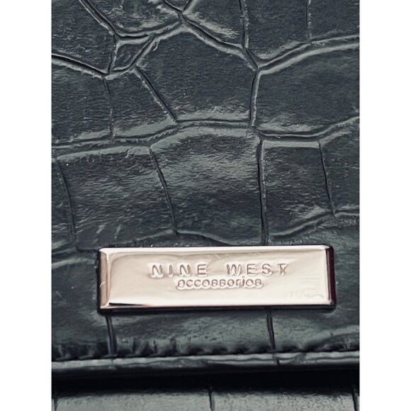 Nine West Chic Faux Croc Embossed Black Shoulder Bag - Snap/Zip Closure Storage - Picture 6 of 11